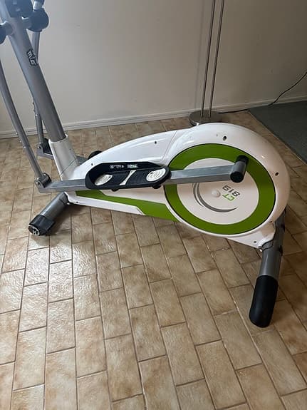 Extreme Fit crosstrainer med display vit/grön