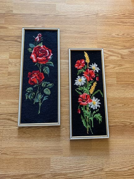 Par i broderade tavlor – Vintage 70-tal
