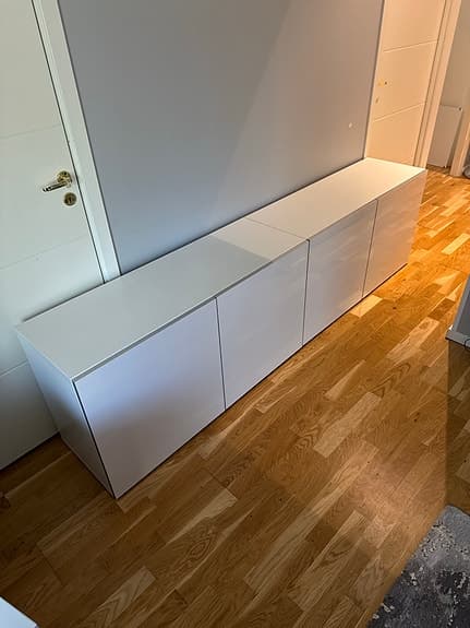 Bestå skåp