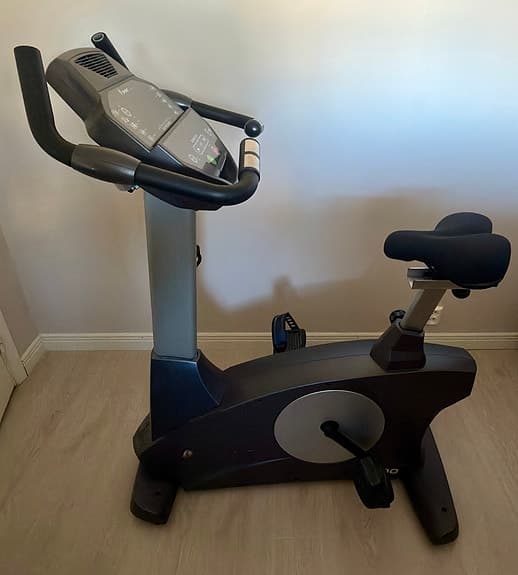 Spirit Fitness motionscykel med träningsdator