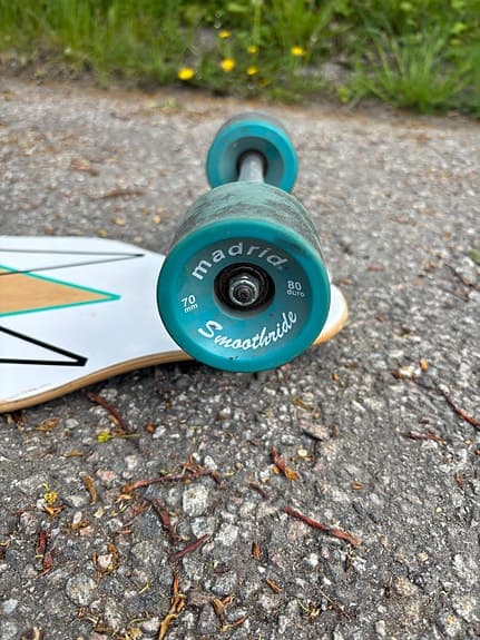 Madrid longboard med teal hjul