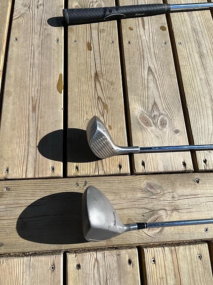 Golfklubbor(Maxfli driver och Hybrid)