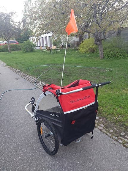 Burley cykelvagn röd/svart för 2 barn