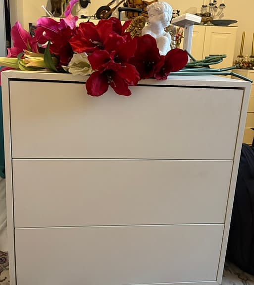 Nytt IKEA Byrå 1000 kr