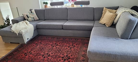 Grå stor soffa från Mio