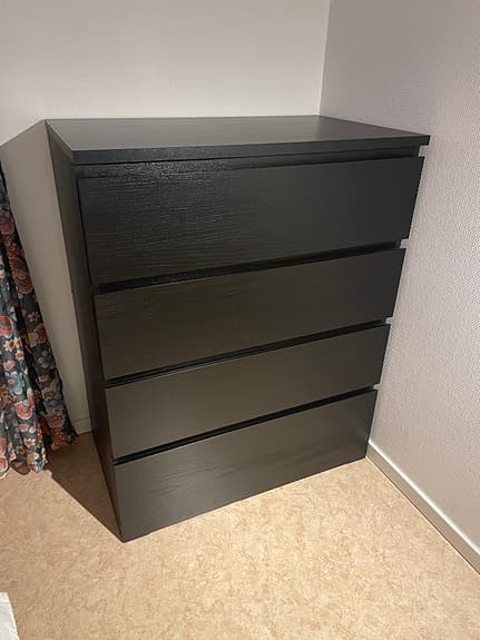 IKEA MALM byrå