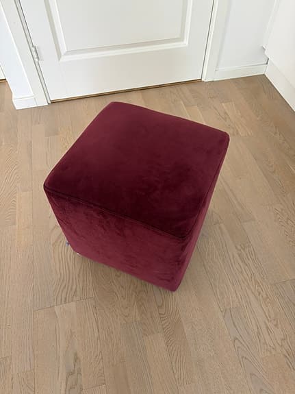 Sittpuff i sammet 40x40