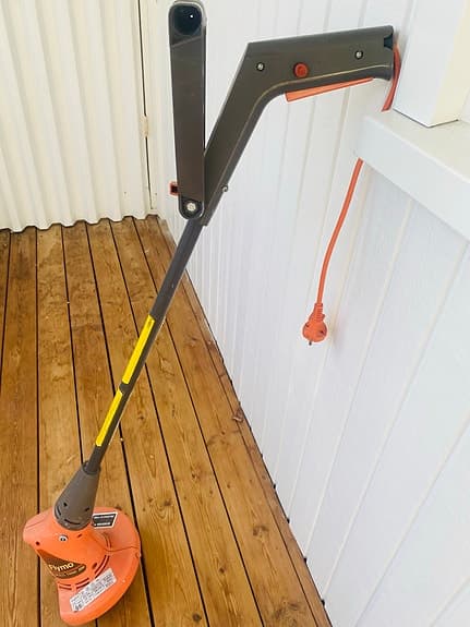 Flymo Multi Trim 200 grästrimmer orange