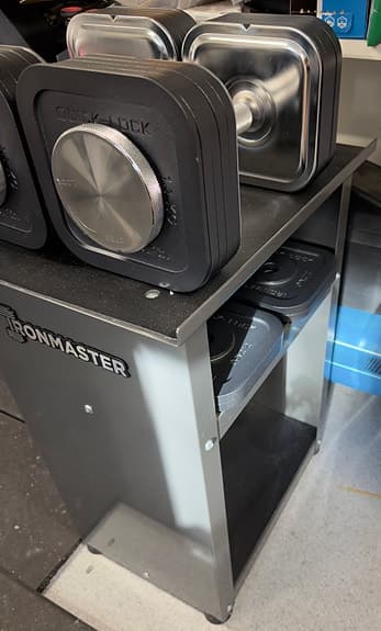 Ironmaster justerbara hantlar 2 x 34kg med stativ - knappt använda
