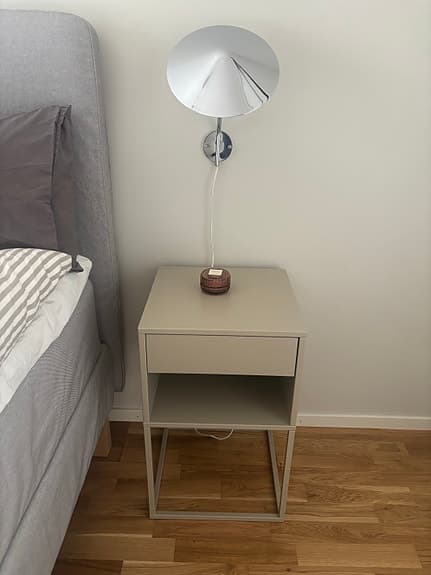 Vikhammer sängbord