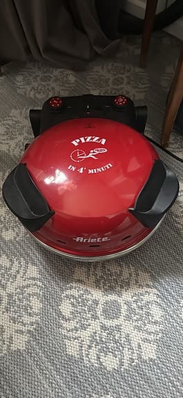 Ariete pizzaugn röd bänksmodell