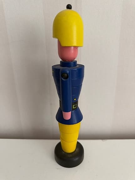 Träfigur soldat blå och gul Brio