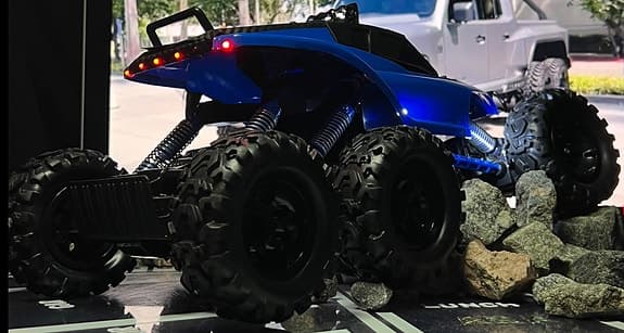6X6 Offroad RC Större Modell 46 cm Laser Takljus Fram  Bak Sidor Se Bilder