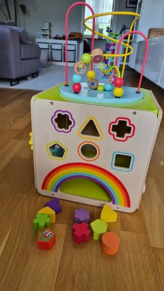 Träleksak Aktivitetskub