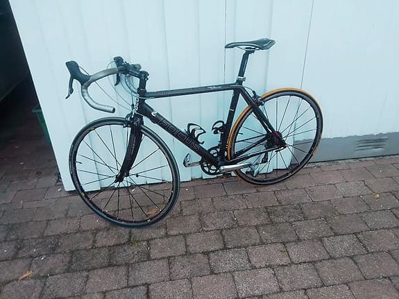 Focus landsvägscykel 56 cm 26"/700c för herr