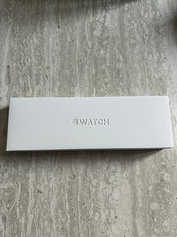 Apple Watch series 11 GPS + Cellular 42mm Jet Black