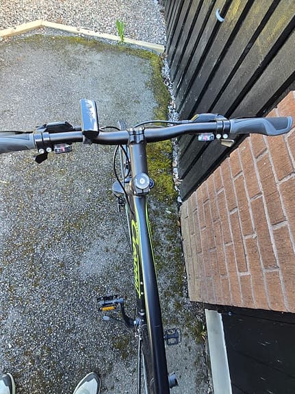 Crescent Starren hybridcykel 28" unisex svart/grön