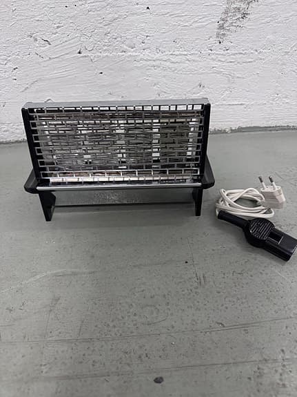 Rosti BR-63 brödrost 220V 675W svart/krom
