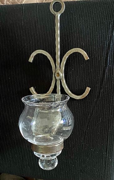 VÄGGLJUSHÅLLARE, ett par, smide, glas.