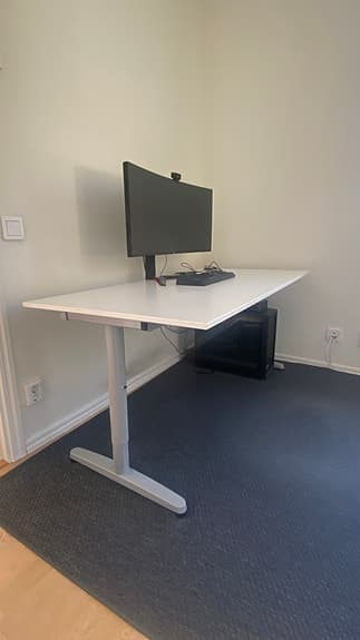 IKEA höj- och sänkbart skrivbord vitt