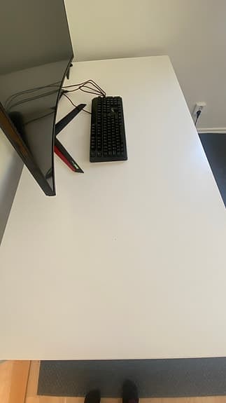 IKEA höj- och sänkbart skrivbord vitt