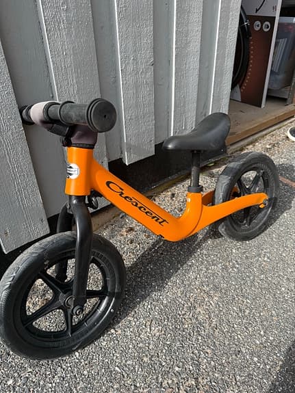 Crescent balanscykel 12" orange