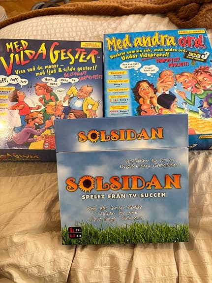Sällskapsspel Solsidan, Med vilda gester & Med andra ord