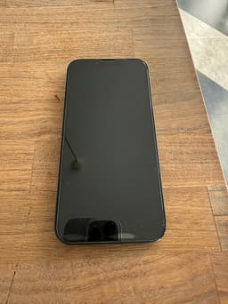 Apple iPhone 13 128 GB svart