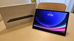 Samsung Galaxy Tab S9 WiFi 8/128GB – knappt använd, med Folio-fodral och box