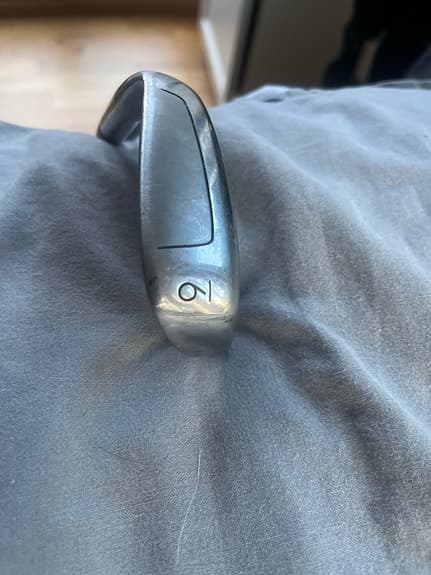 Golfklubbor järnset 6–9 + wedge och driver samt 3. Och 4 träklubbor