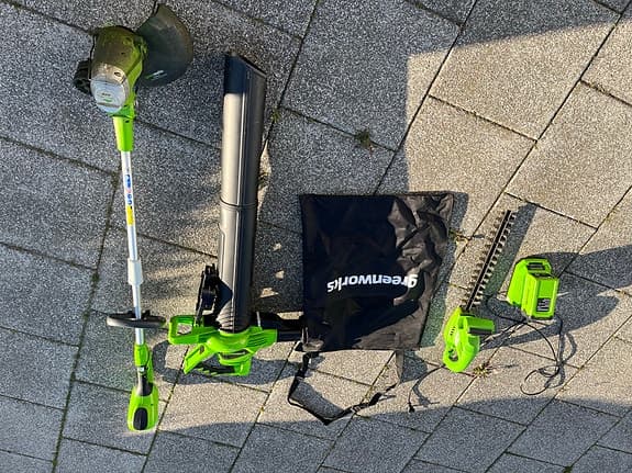 Greenworks trädgårdskit
