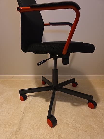 Brand New Gaming Chair (Huvudspelare)