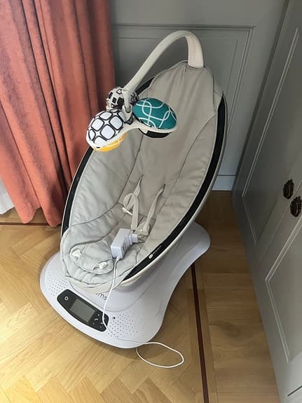 4moms mamaRoo baby swing