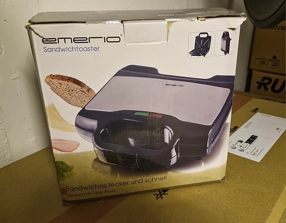 Smörgåsgrill med utbytbara plattor