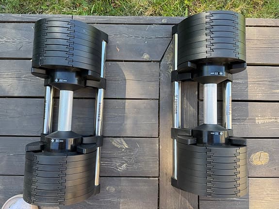 Justerbara hantlar svart set