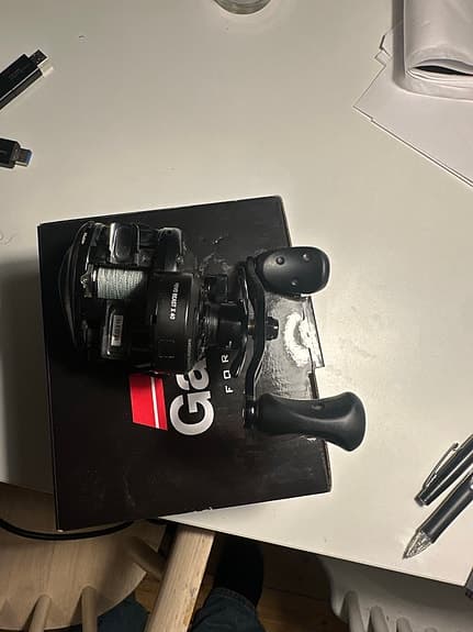 Abu Garcia revo beast x 40 höger vevad