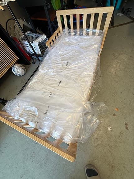 Junior bed with mattress