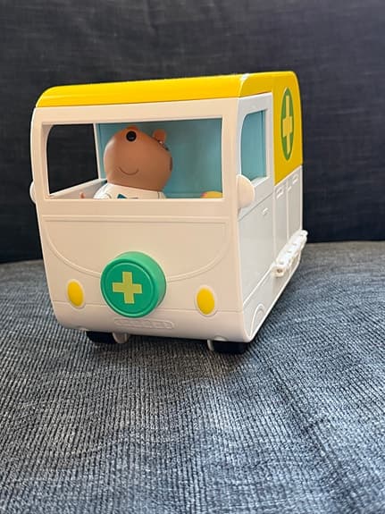 Greta Gris lekset ambulans och sjukhus