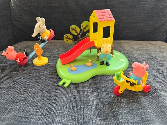Greta Gris lekset lekplats med figurer