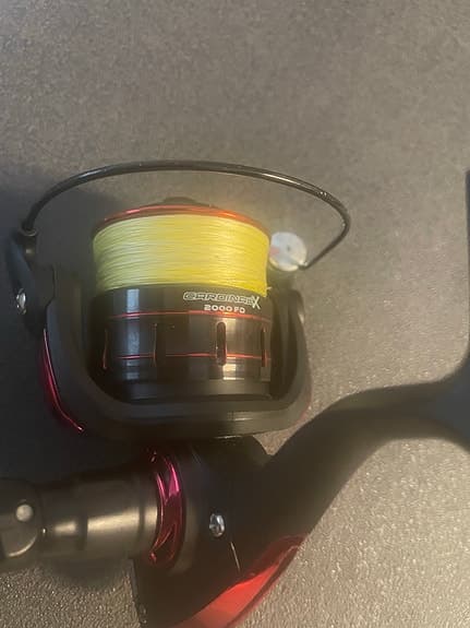 Abu Garcia Cardinal X 2000 FD haspelrulle svart/röd