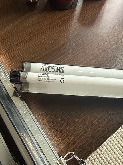 SunBlaster NanoTech T5 växtbelysning med reflektor