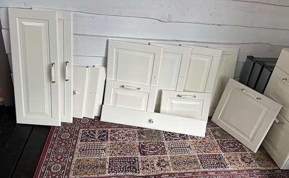 köksluckor och lådfrontar Bodbyn off-white