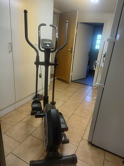 Kayoba crosstrainer med träningsdator