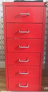 IKEA röd byrå med 6 lådor