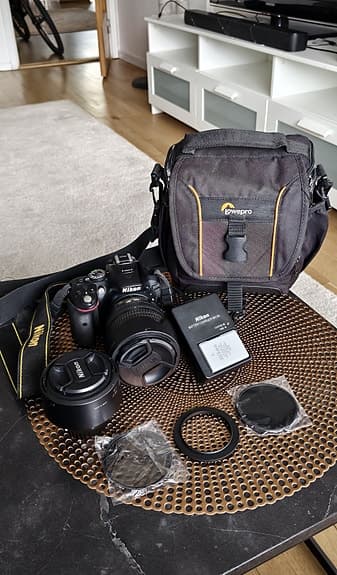 Nikon D5300 + 2 lenses 50mm and 18-105mm Nikkor