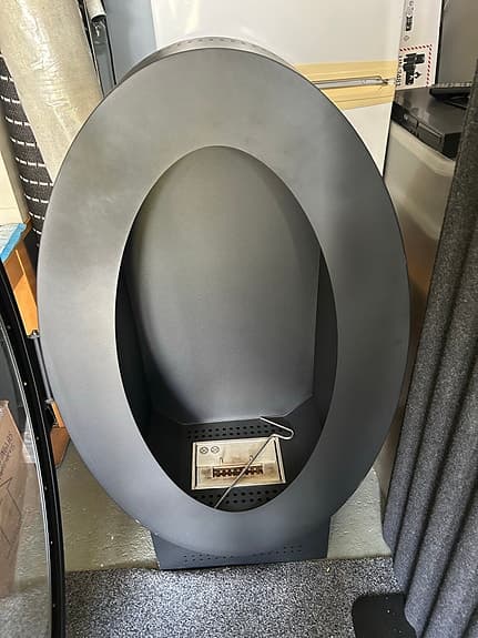 Oval svart etanolkamin