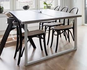 Billig pga flytt Tranebo köksbord, plats för 6-8 pers (Hagastaden)