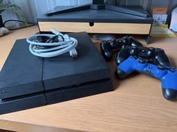 Sony Playstation 4 svart