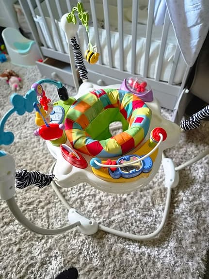 Fisher-Price hoppgunga aktivitetsstol för bebis
