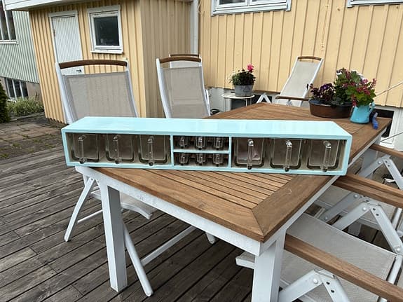 Kryddhylla, kökshylla med glasburkar, Orrefors